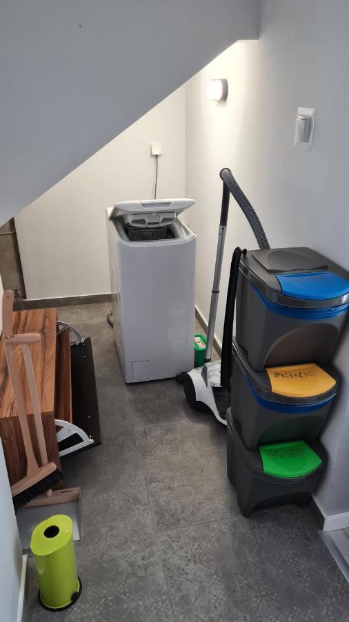 Urocze Apartamenty Na Wsi Goledzinow Kültér fotó