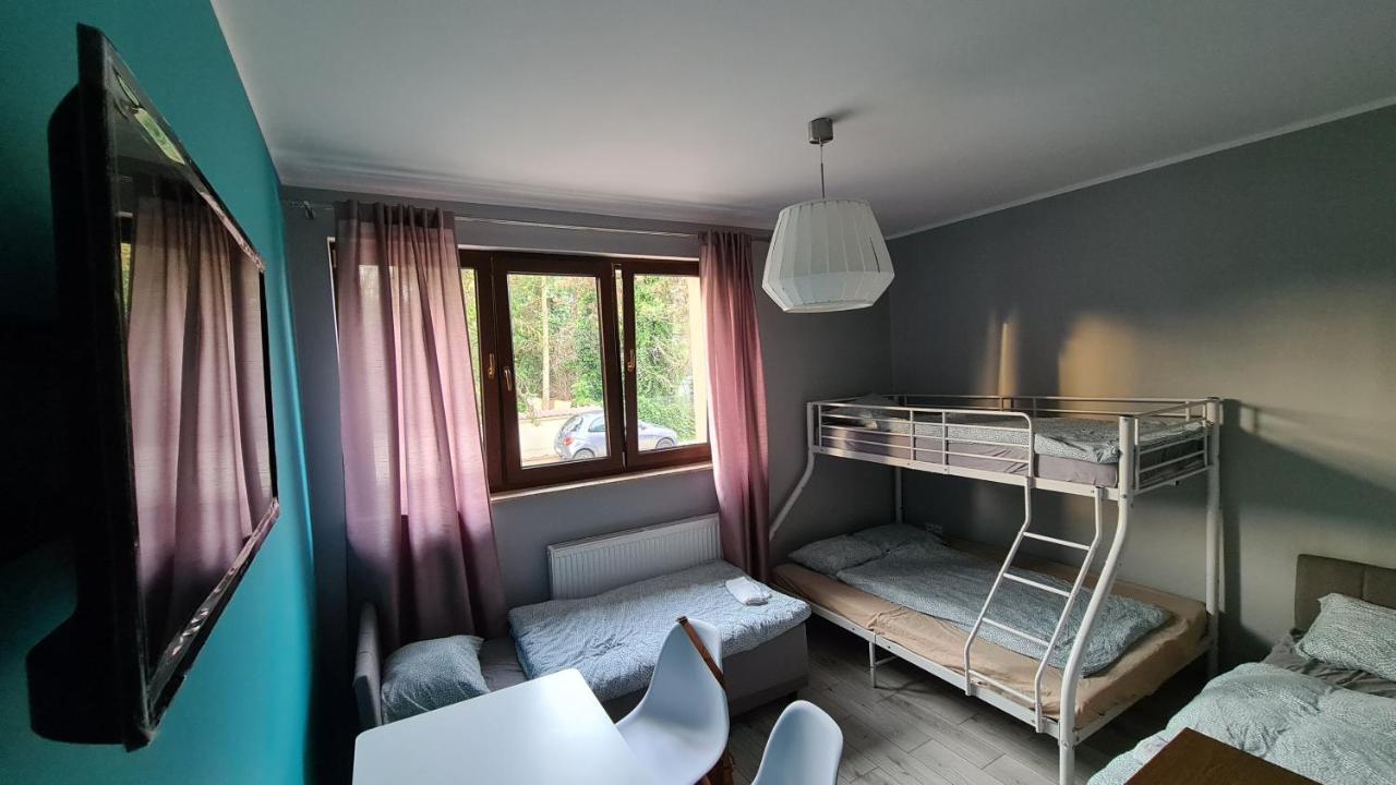 Urocze Apartamenty Na Wsi Goledzinow Kültér fotó