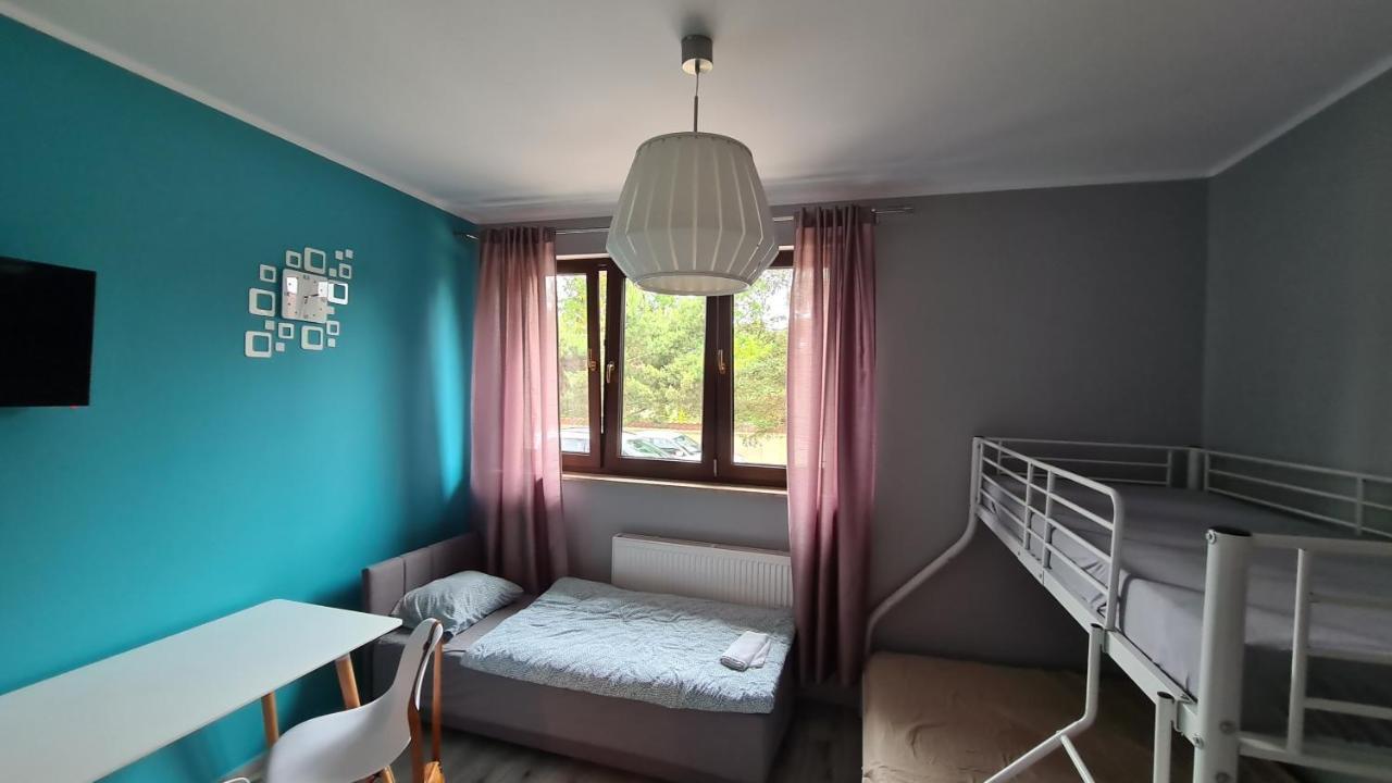 Urocze Apartamenty Na Wsi Goledzinow Kültér fotó